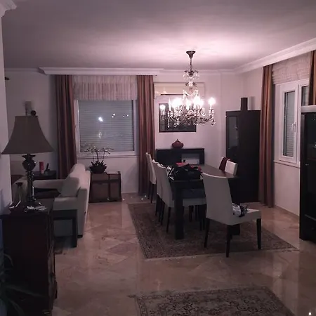 Lale Κεμέρ